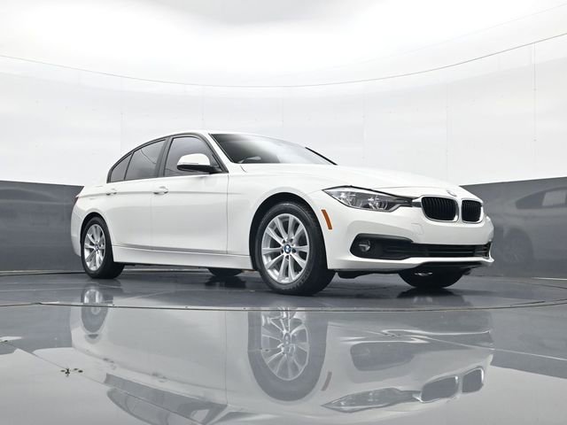 Used 2018 BMW 320i Sedan RWD image 23