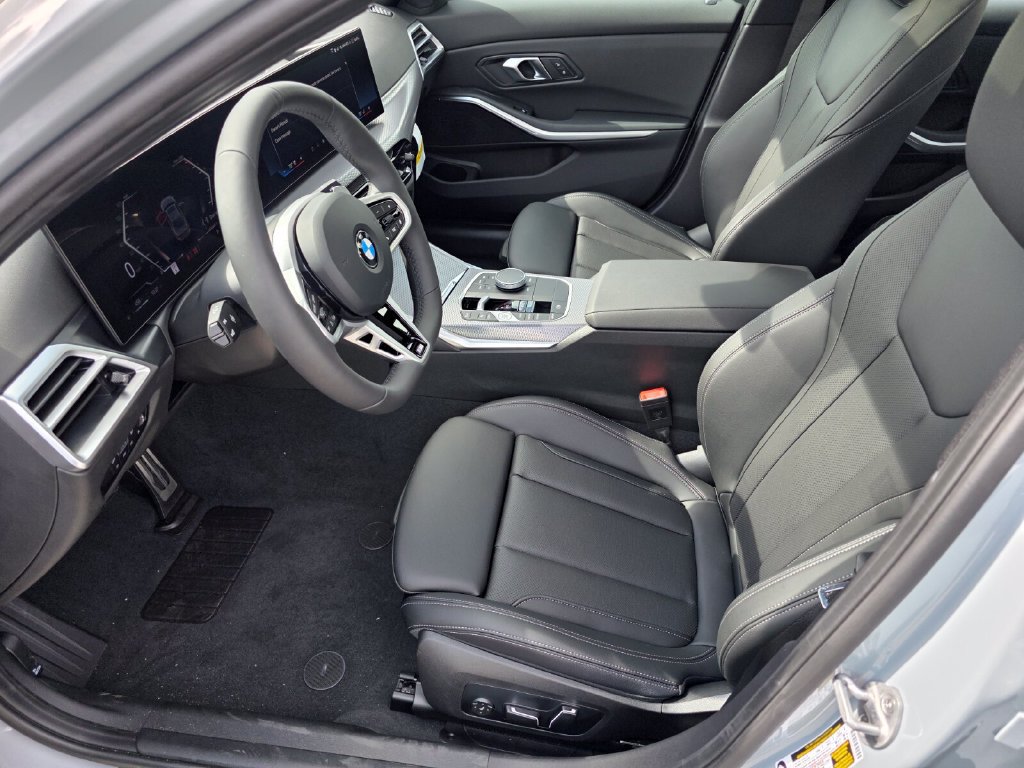New 2026 BMW 330i Sedan w/ M Sport Package RWD image 7