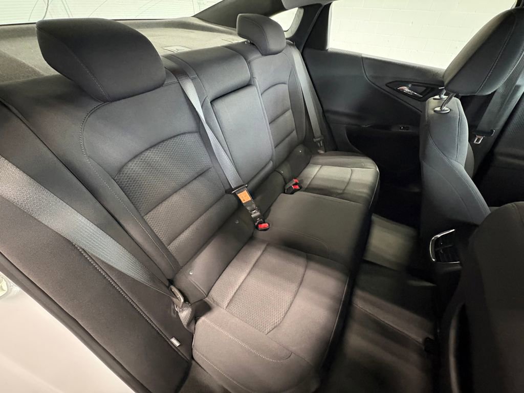 Used 2023 Chevrolet Malibu LT image 25
