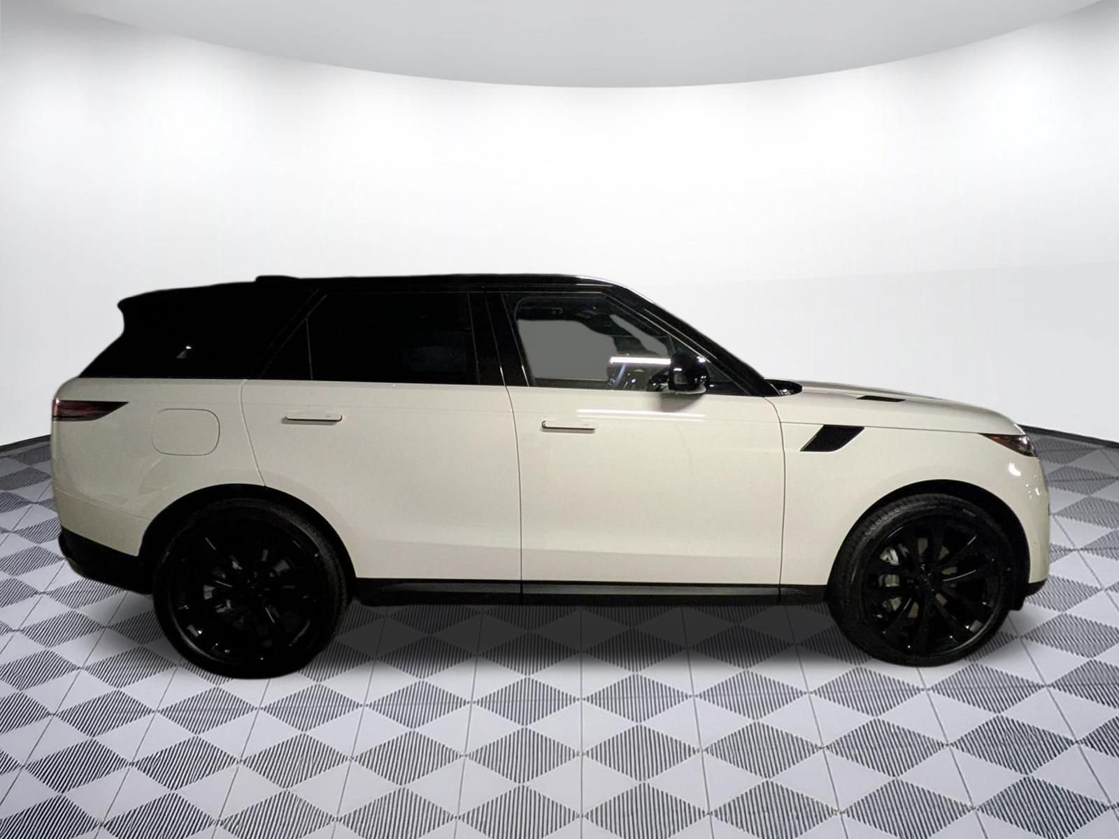 New 2026 Land Rover Range Rover Sport SE AWD/4WD image 6