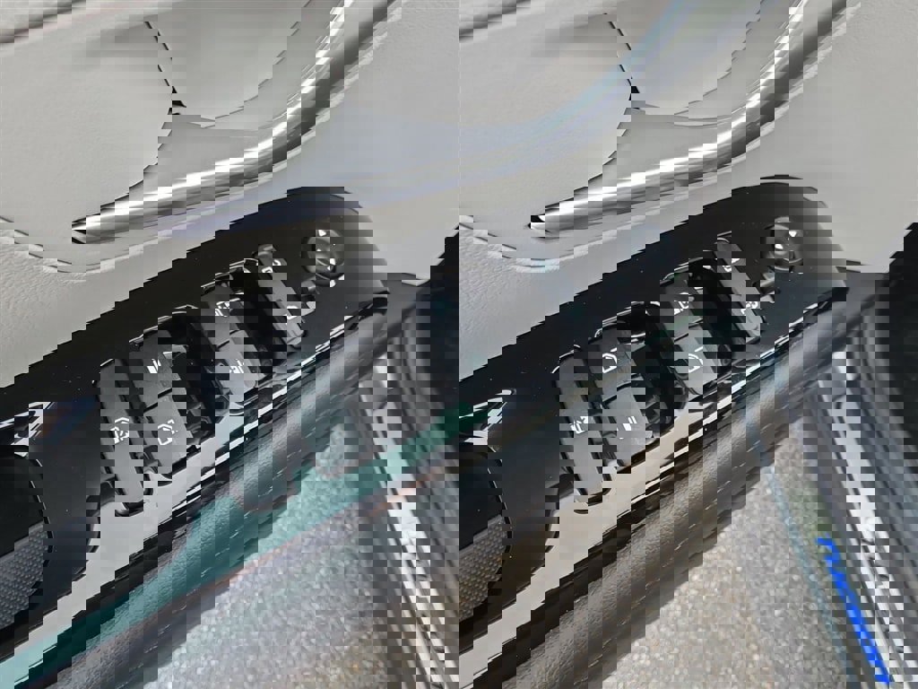 Used 2022 Hyundai Tucson Limited w/ Cargo Package image 15