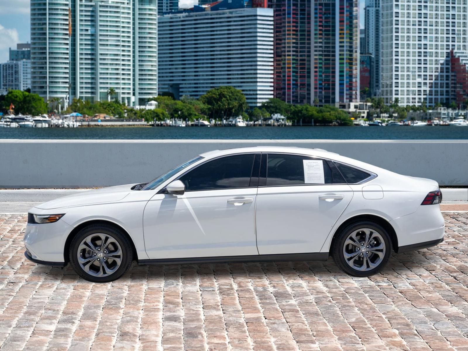 Certified 2023 Honda Accord EX image 8