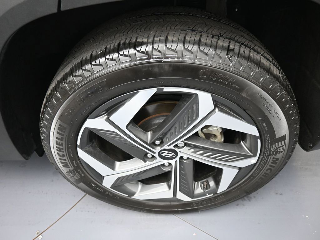 Certified 2023 Hyundai Tucson Limited AWD/4WD image 15
