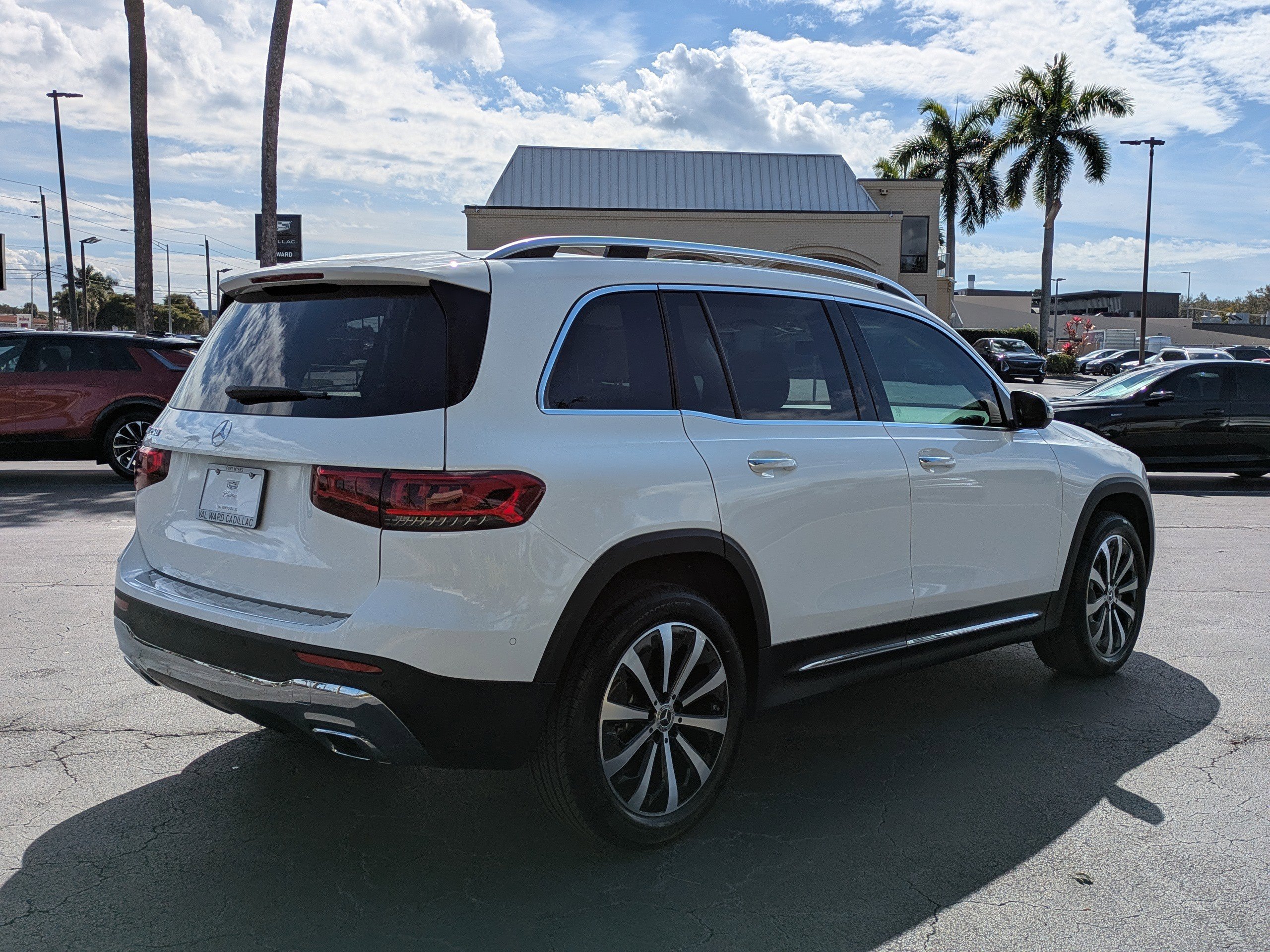 Used 2023 Mercedes-Benz GLB 250 image 6
