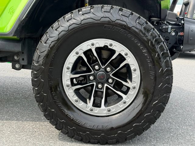 Used 2025 Jeep Wrangler Unlimited Rubicon AWD/4WD image 17