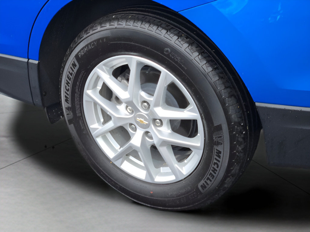 Certified 2024 Chevrolet Equinox LT w/ LPO, Floor Liner Package FWD image 11