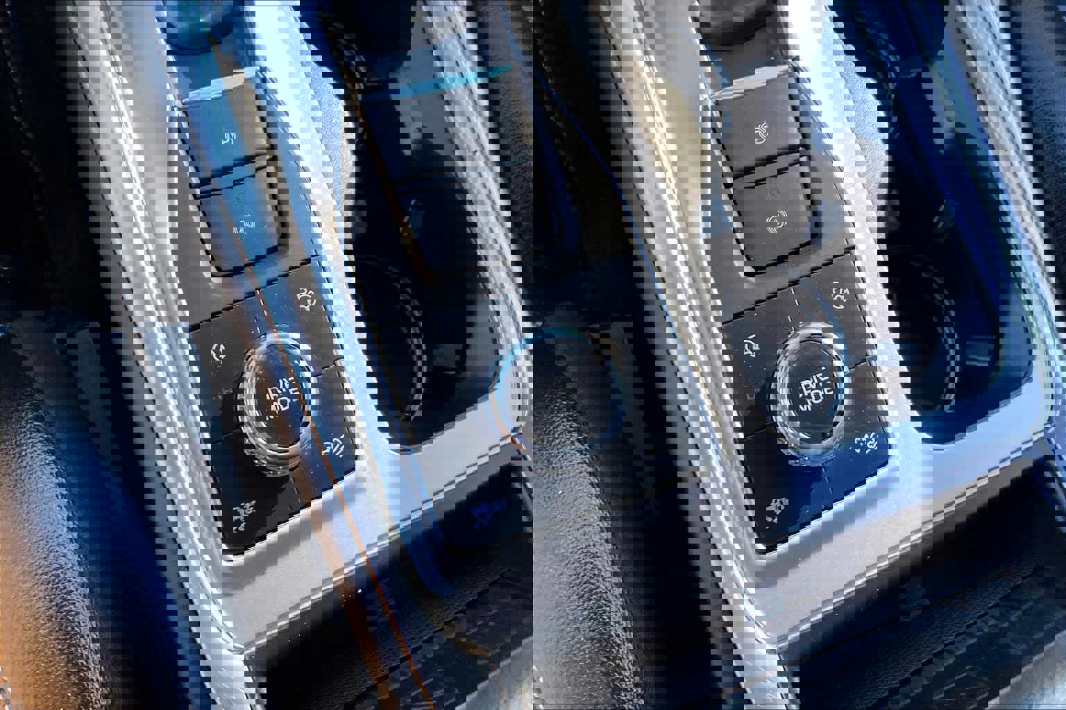 Used 2020 Ford Explorer ST image 30