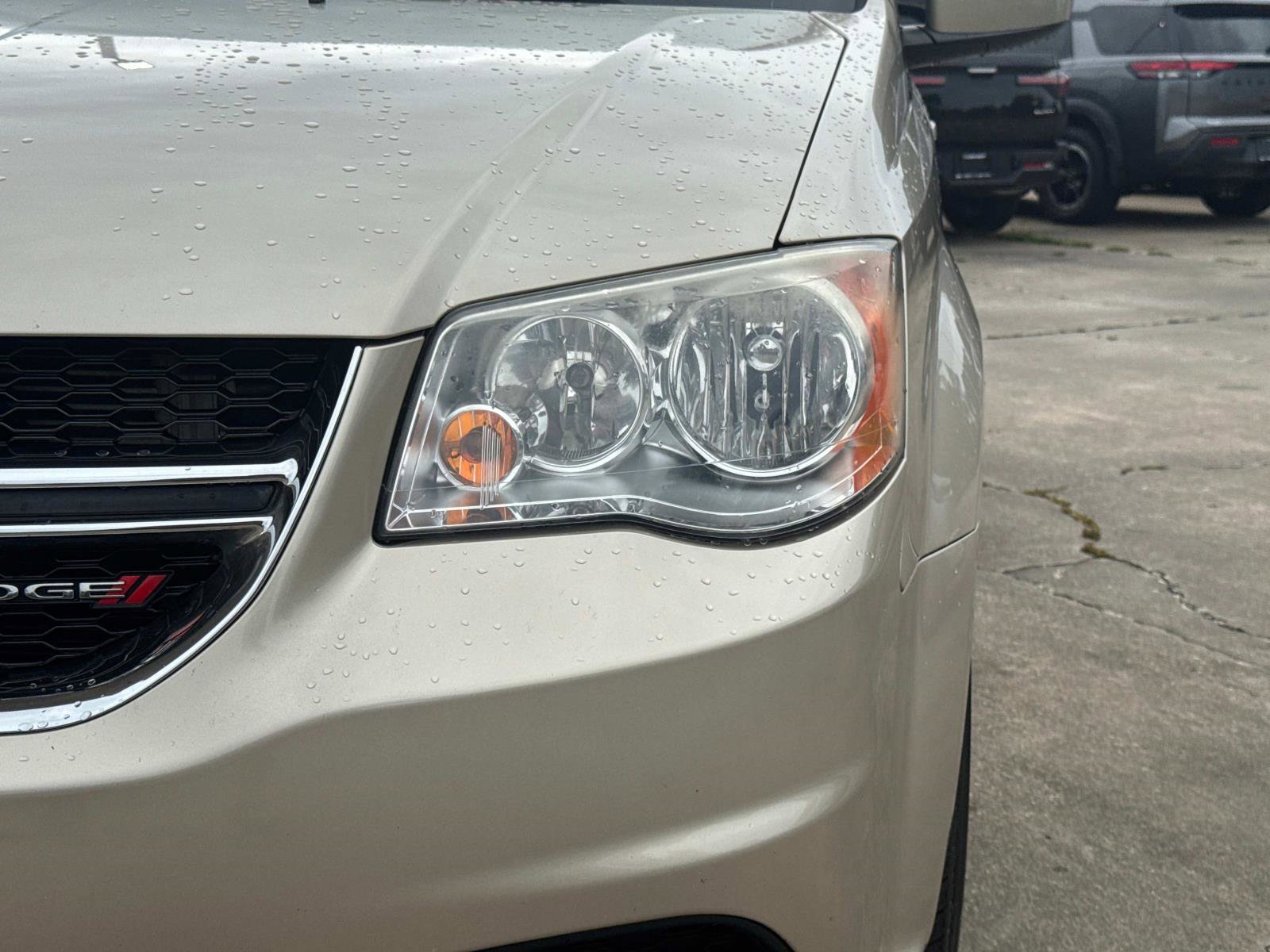 Used 2015 Dodge Grand Caravan SXT FWD image 9