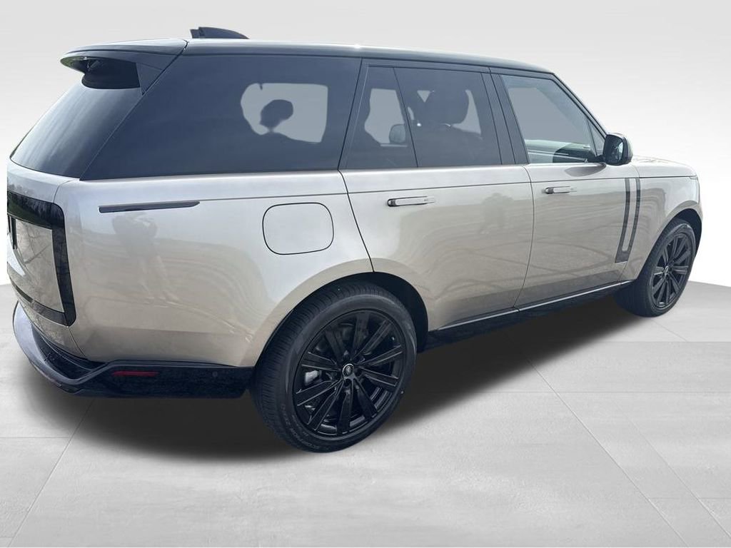New 2025 Land Rover Range Rover SE image 5