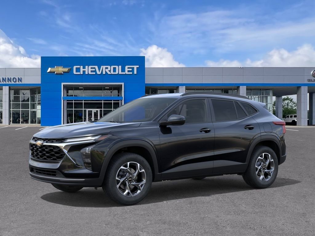 New 2026 Chevrolet Trax LT FWD image 2