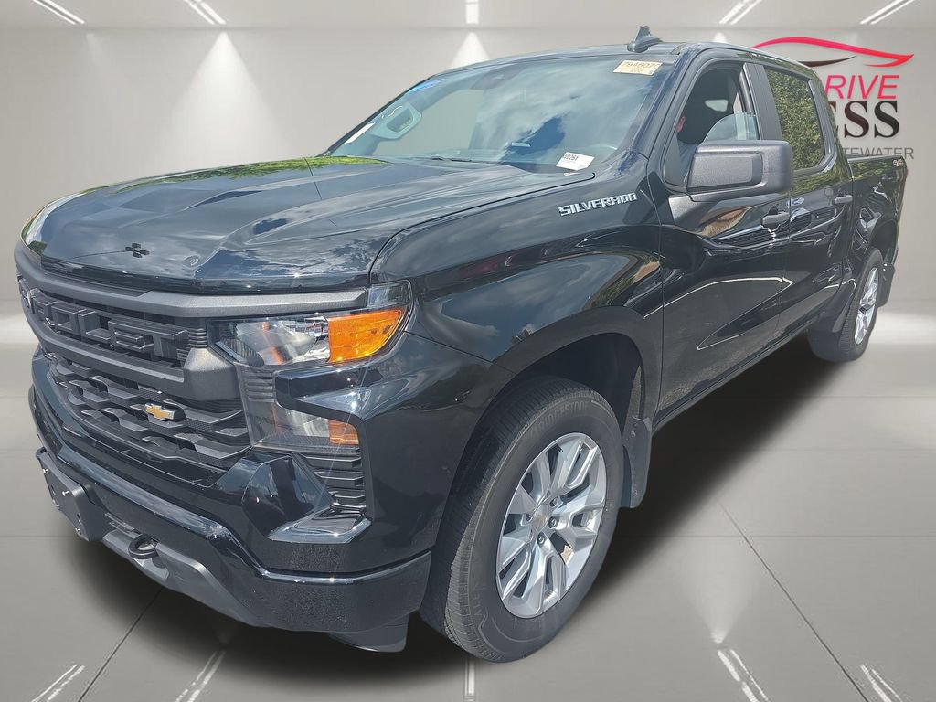 Used 2023 Chevrolet Silverado 1500 Custom AWD/4WD image 3