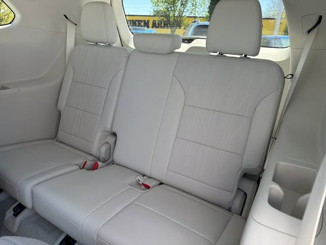New 2026 Buick Enclave Avenir w/ Super Cruise Package AWD/4WD image 30