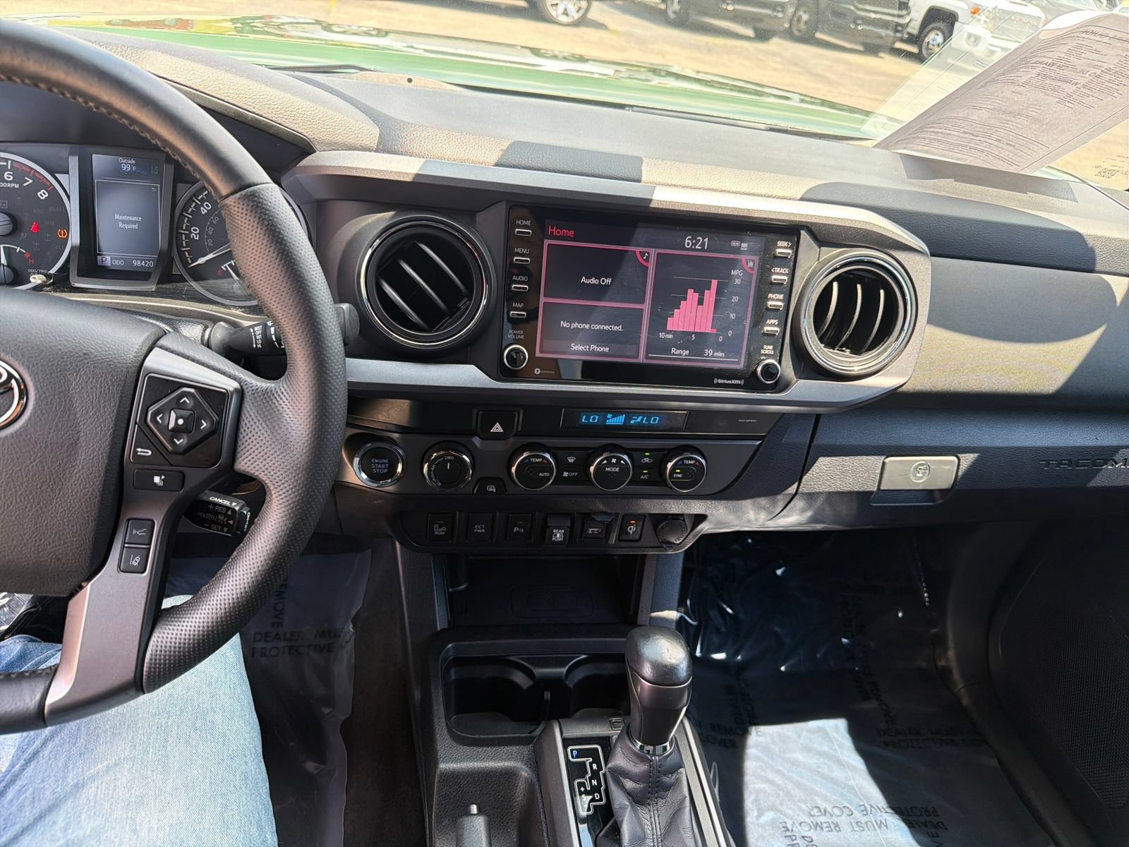 Used 2021 Toyota Tacoma TRD Off-Road w/ Technology Package AWD/4WD image 21