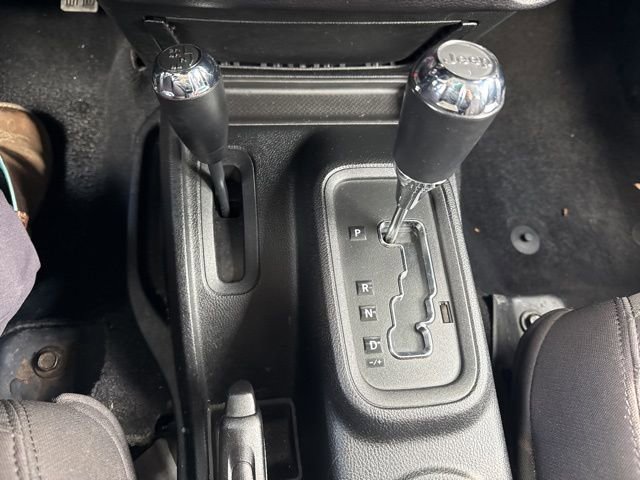 Used 2015 Jeep Wrangler Unlimited Sport w/ Quick Order Package 24S image 19