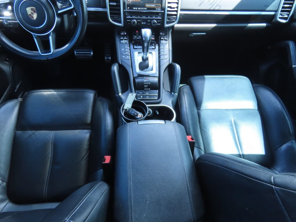 Used 2016 Porsche Cayenne S AWD/4WD image 9