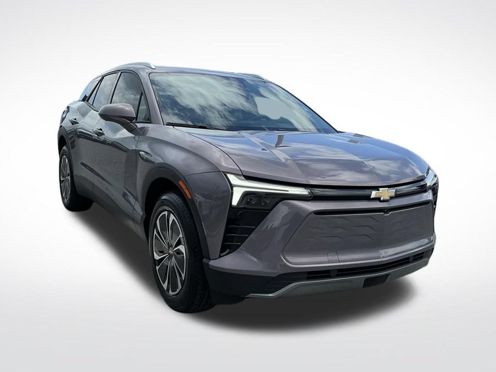Used 2024 Chevrolet Blazer EV LT AWD/4WD image 17