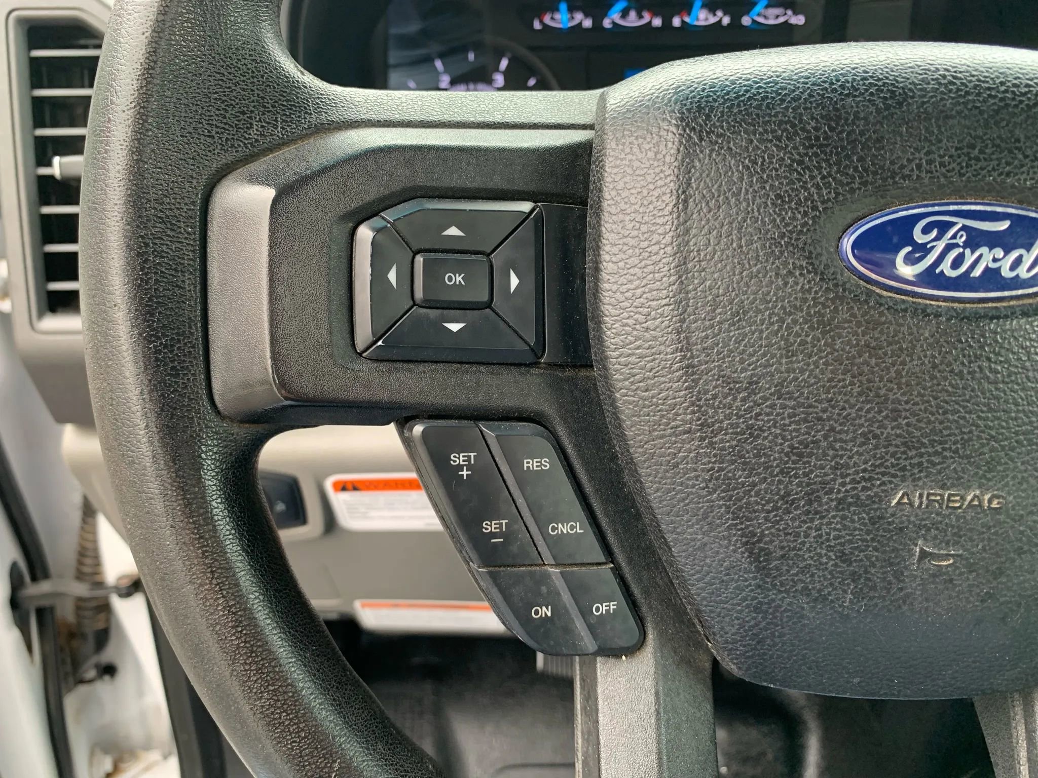 Used 2017 Ford F550 XL 169  W.B. 2D image 12