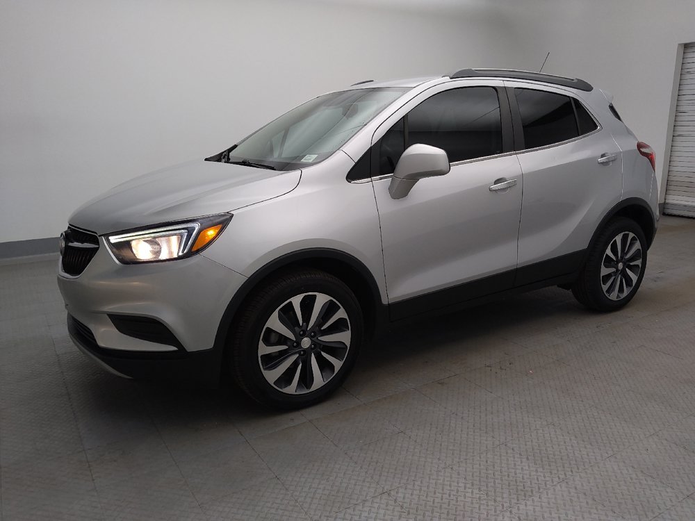Used 2021 Buick Encore Preferred FWD image 2