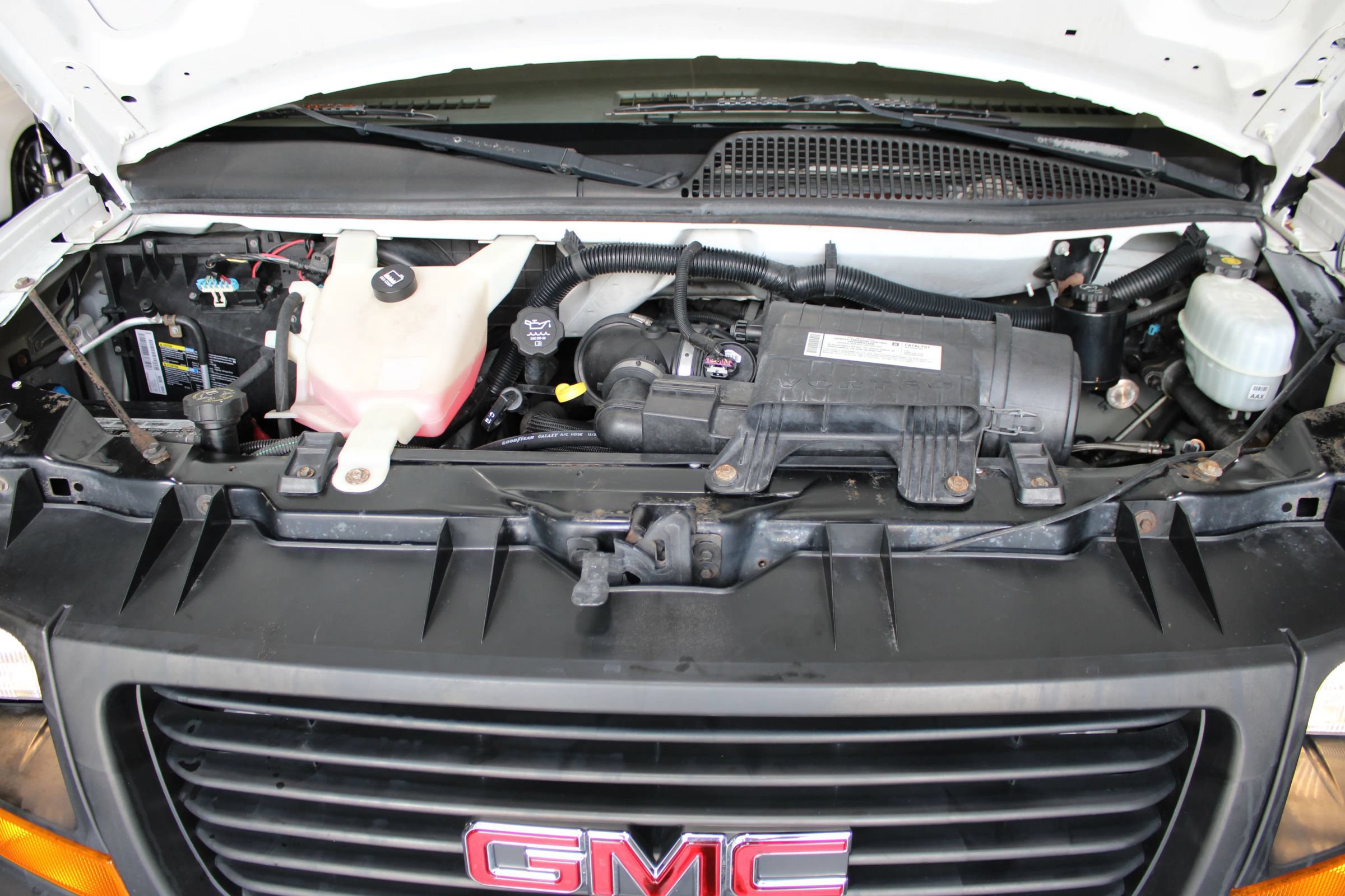 Used 2008 GMC Savana 2500 Extended RWD image 30