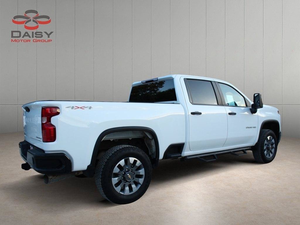 Used 2023 Chevrolet Silverado 2500 Custom w/ Custom Value Package AWD/4WD image 5