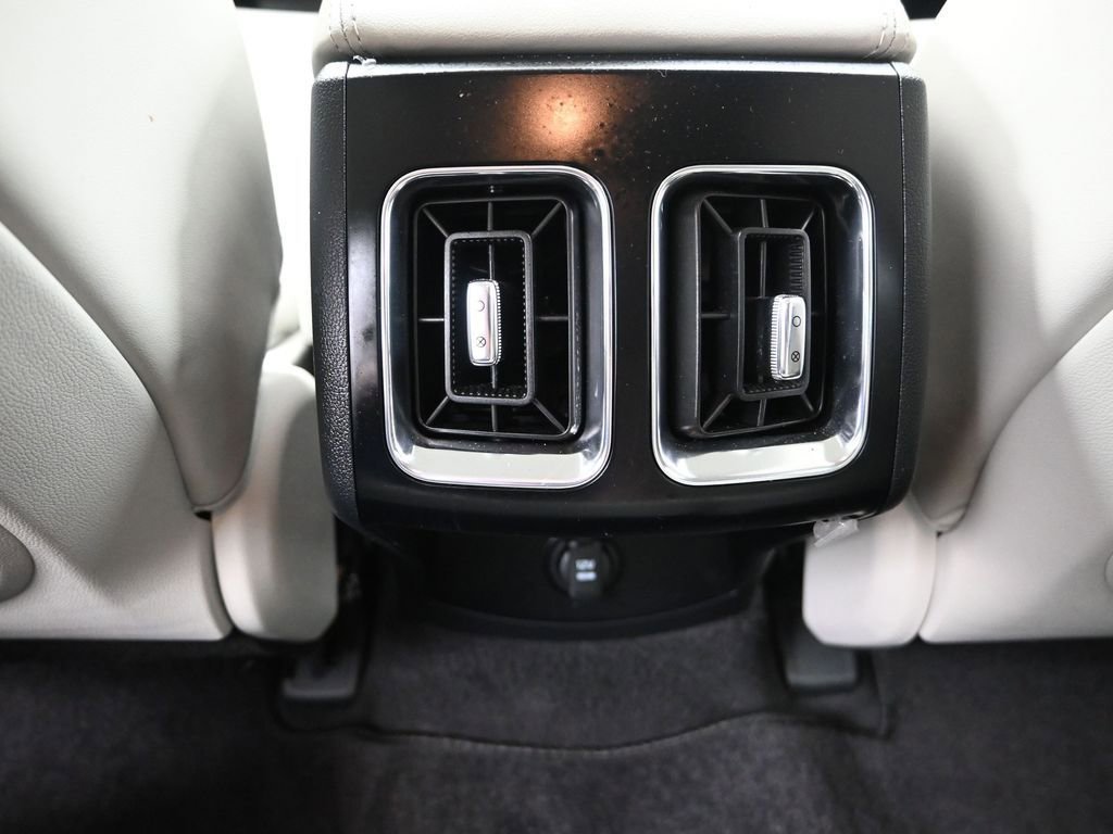 Certified 2026 Kia Sorento S AWD/4WD image 32