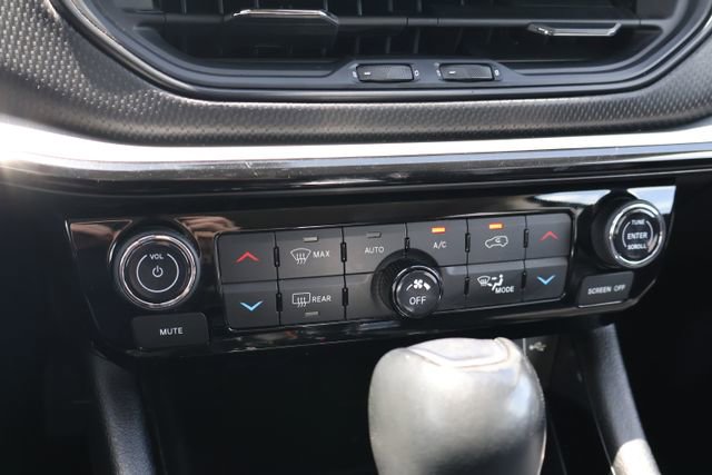 Used 2022 Jeep Compass Trailhawk AWD/4WD image 15
