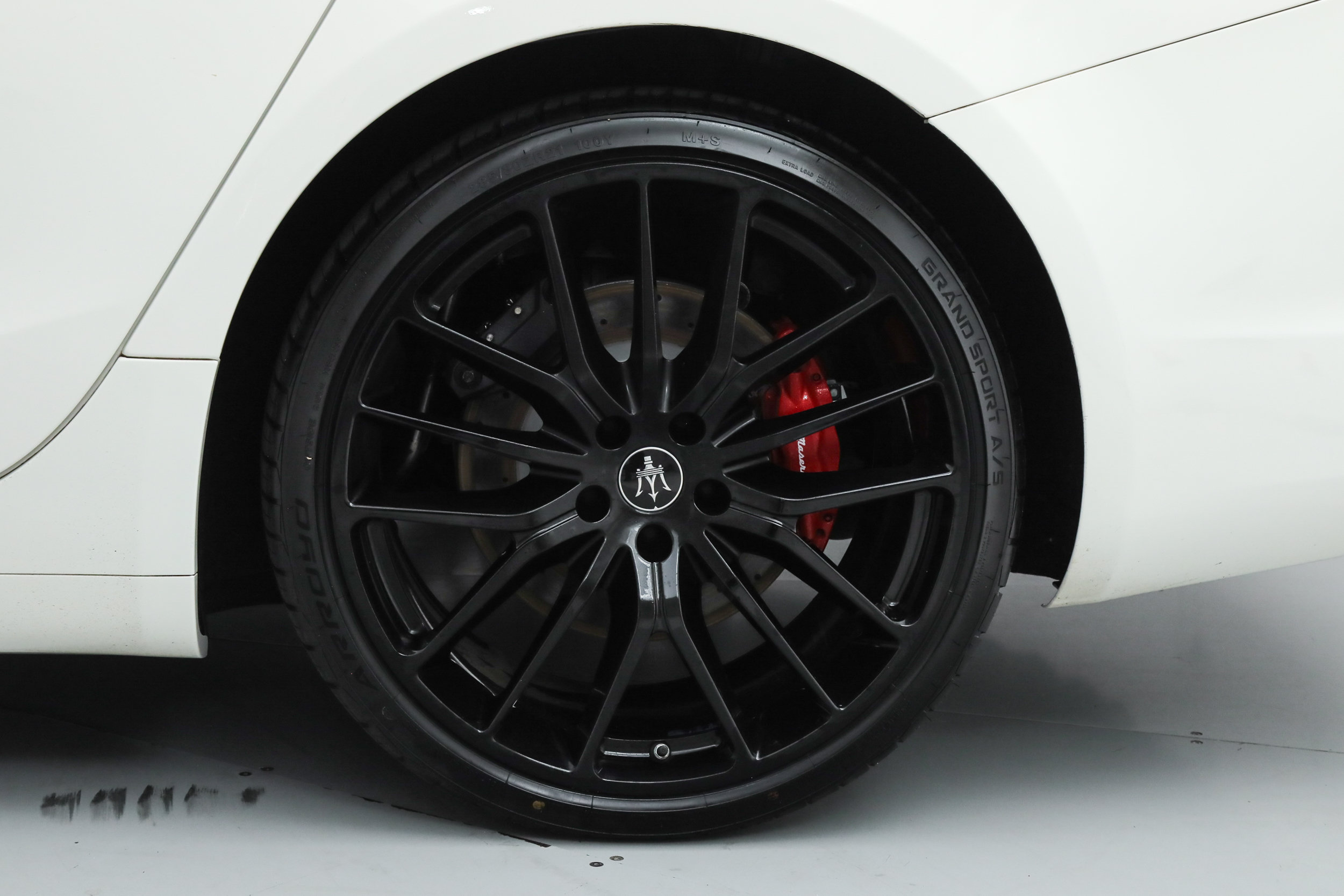 Certified 2023 Maserati Ghibli Modena RWD image 21