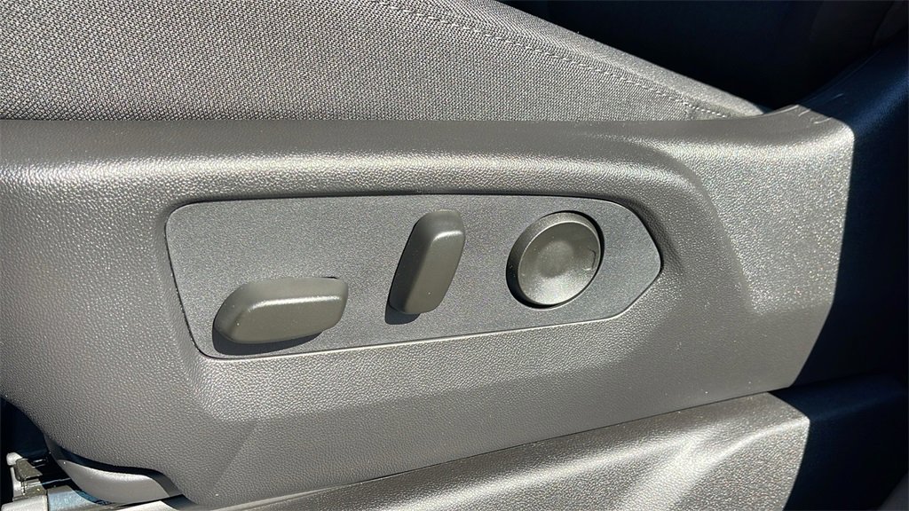 New 2026 GMC Sierra 1500 Elevation image 11