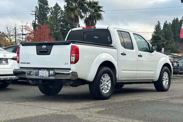 Used 2017 Nissan Frontier SV image 4