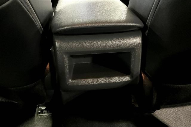 Used 2023 Toyota Camry SE FWD image 10