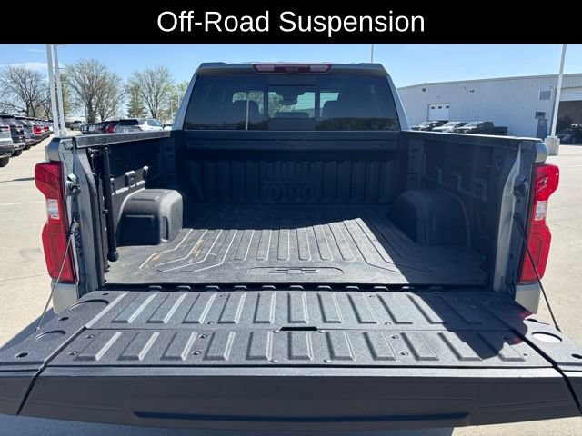 Certified 2024 Chevrolet Silverado 1500 High Country w/ Technology Package AWD/4WD image 6