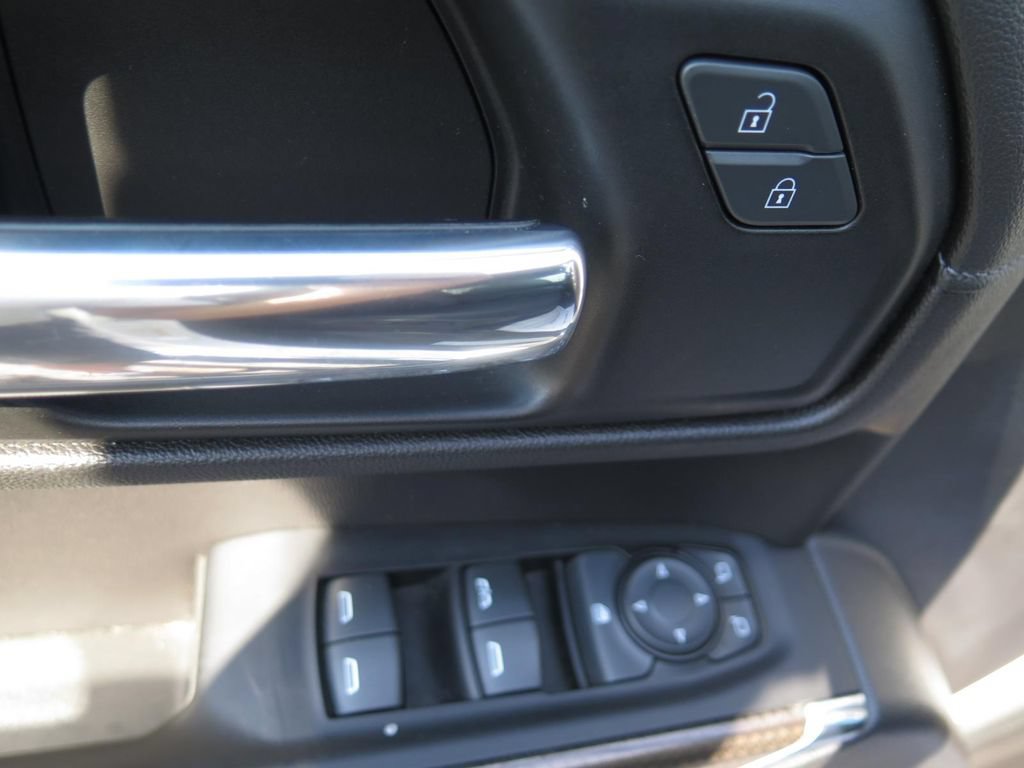 Certified 2019 Chevrolet Silverado 1500 LT w/ All-Star Edition AWD/4WD image 12