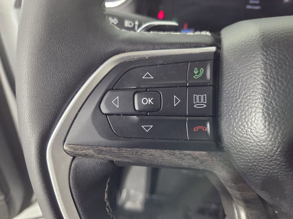 Certified 2025 Jeep Grand Cherokee Limited image 20