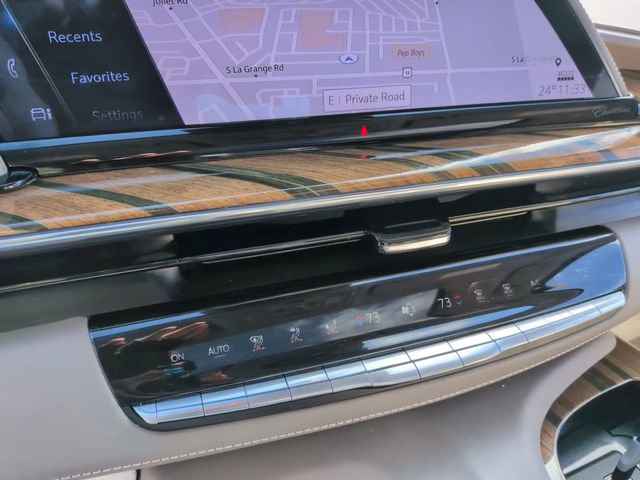 Certified 2022 Cadillac Escalade Premium Luxury Platinum image 23
