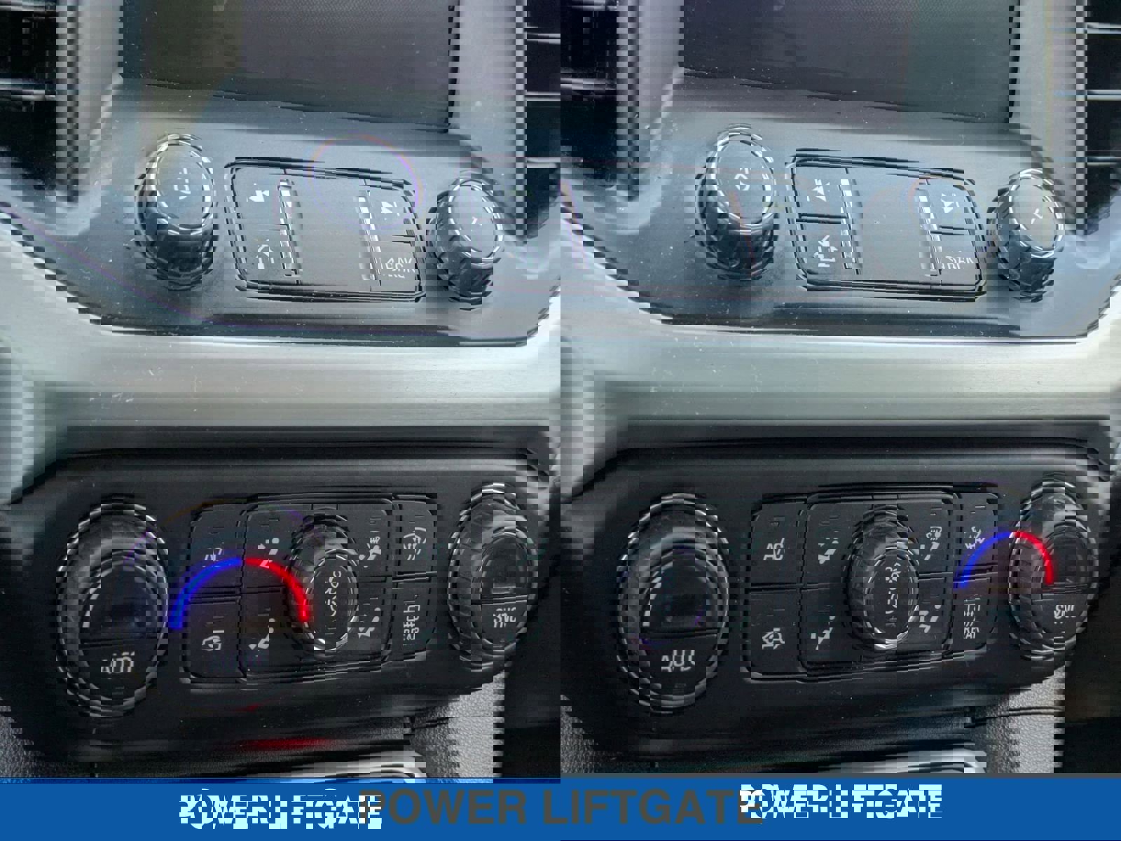 Used 2022 GMC Acadia SLT w/ Technology Package image 17