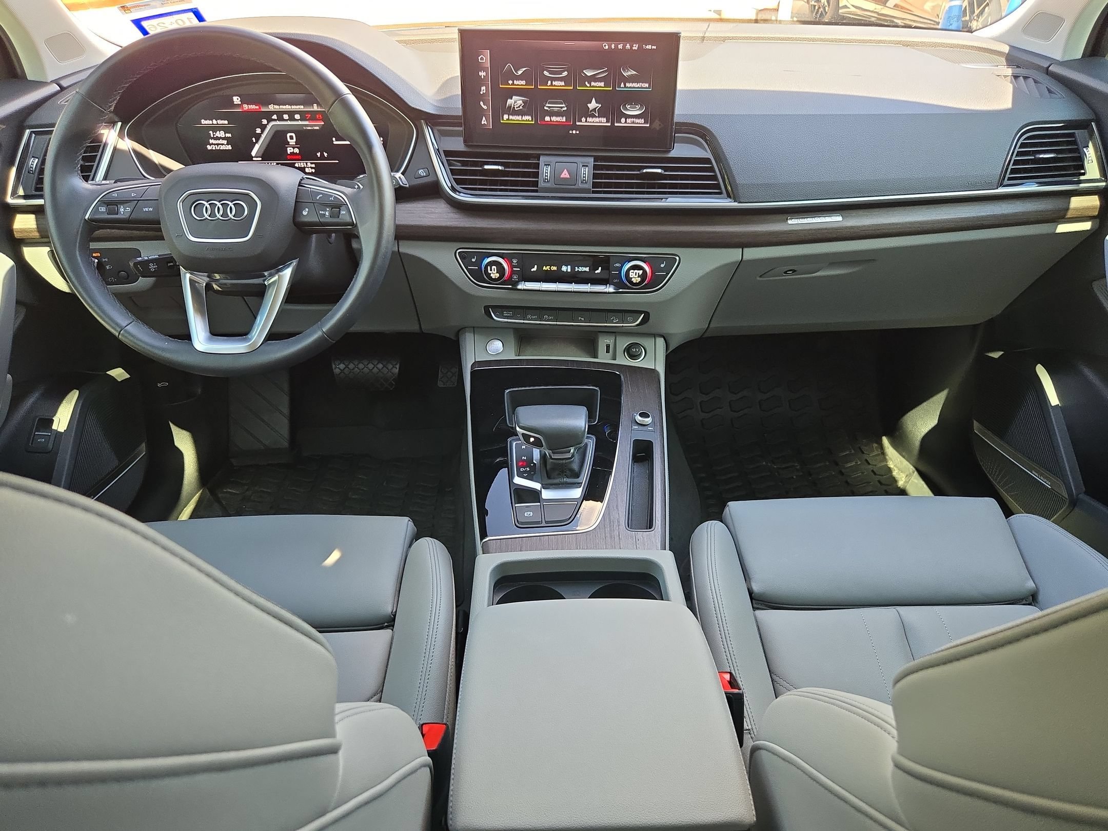 Used 2024 Audi Q5 2.0T Premium Plus w/ Premium Plus Package AWD/4WD image 16