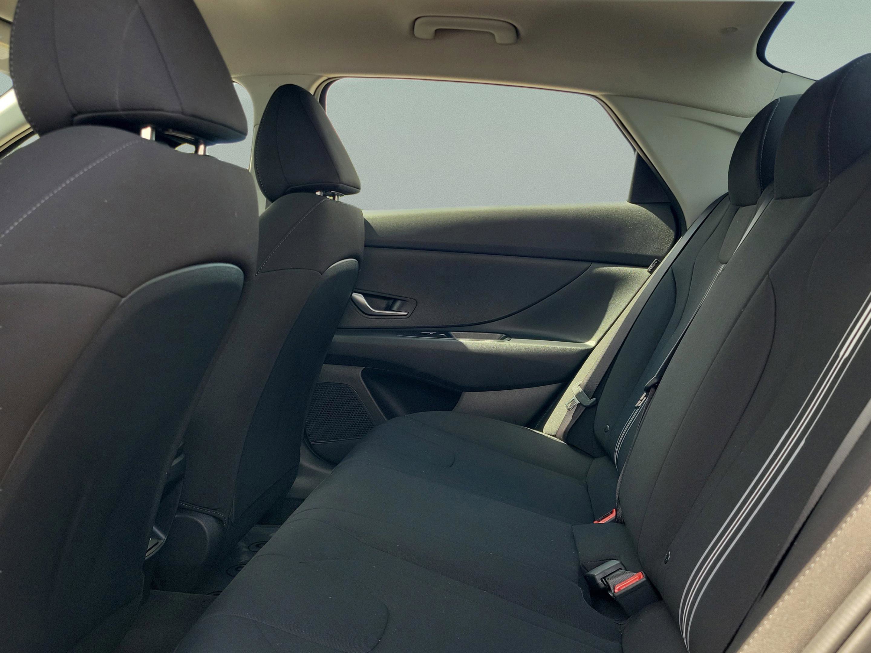 New 2025 Hyundai Elantra Blue image 26