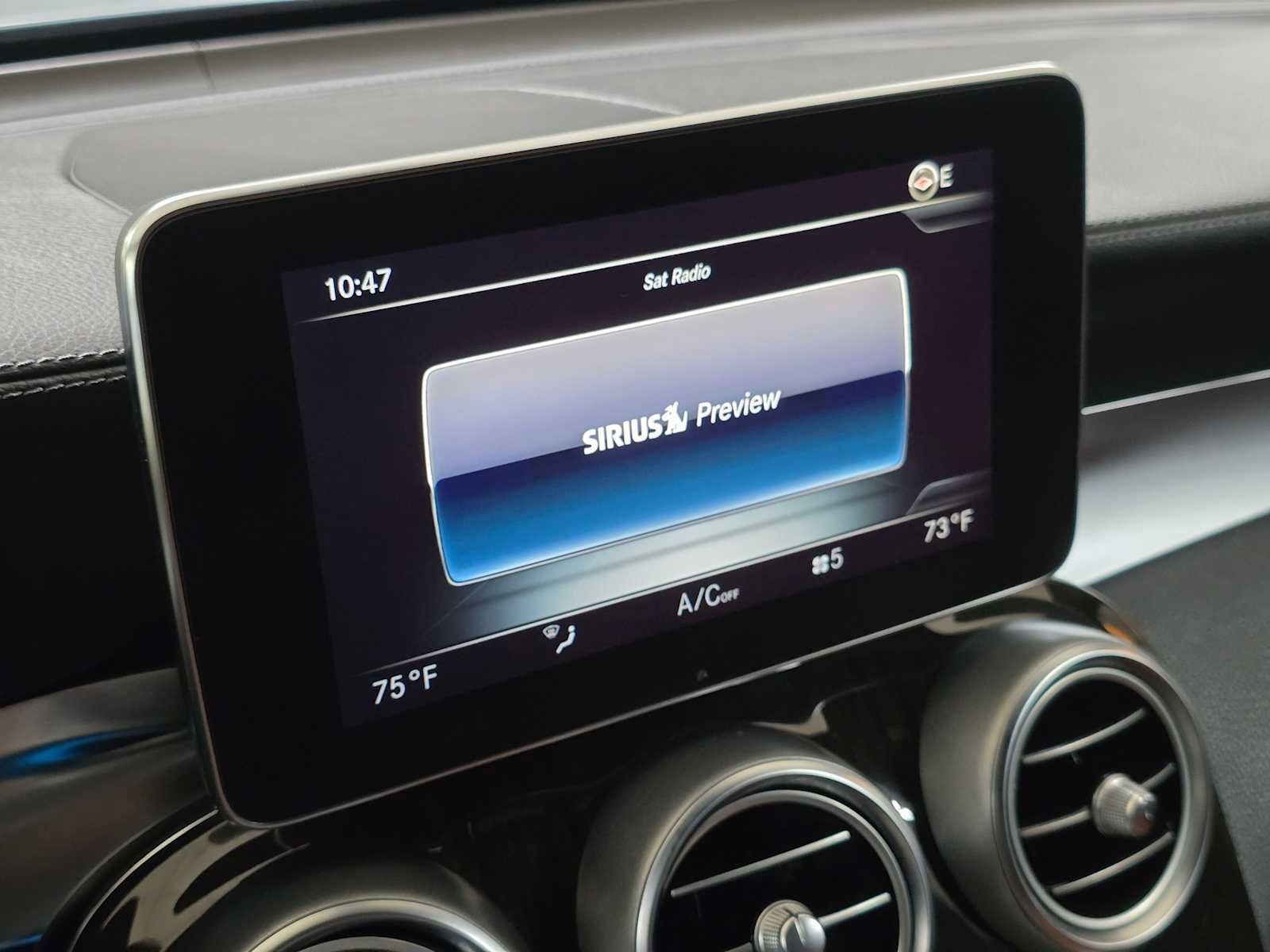 Used 2017 Mercedes-Benz GLC 300 4MATIC image 31