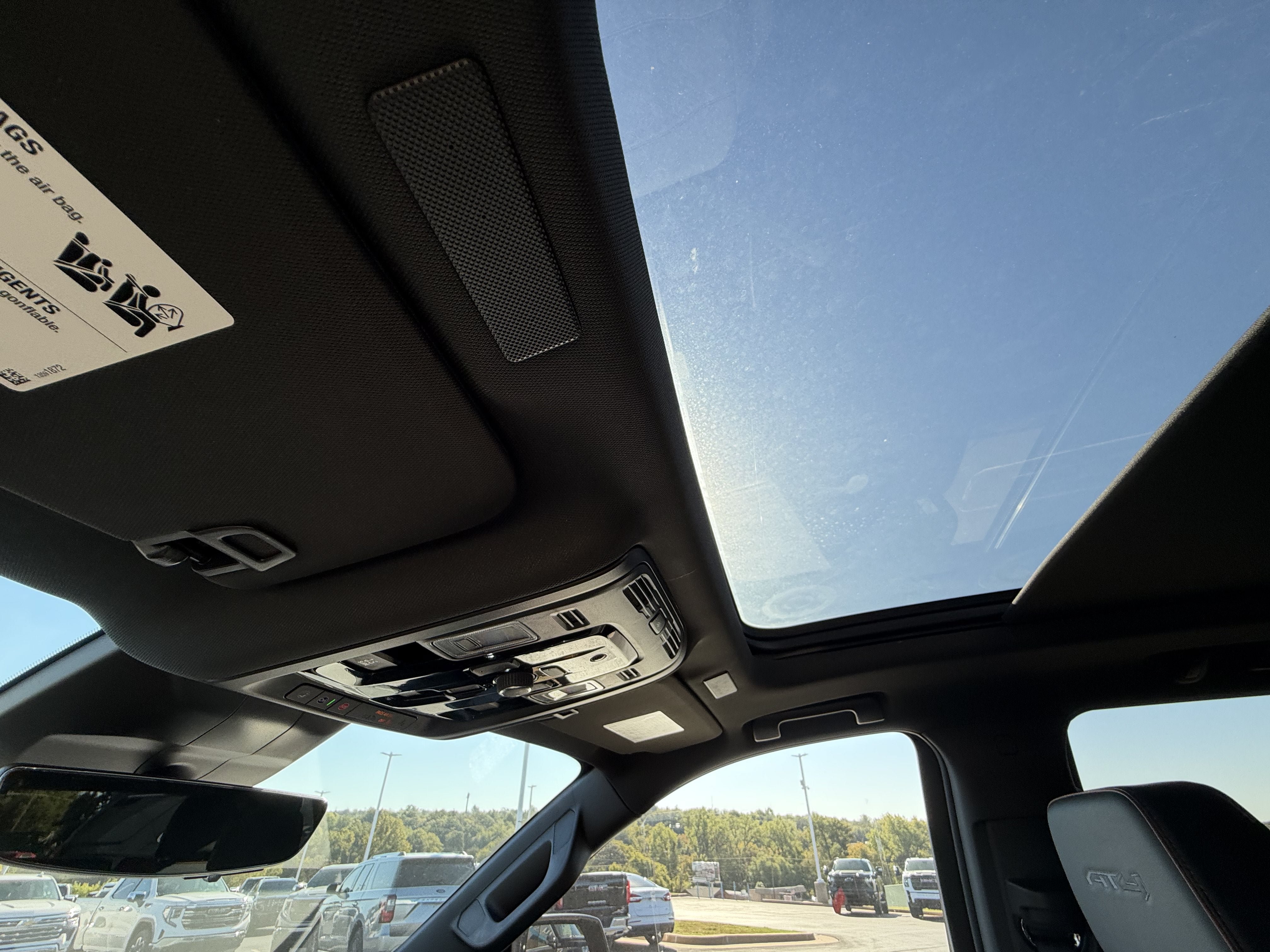 New 2027 GMC Yukon AT4 w/ AT4 Premium Plus Package AWD/4WD image 34