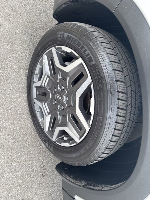 Used 2021 Hyundai Santa Fe SEL Premium w/ Cargo Package image 39