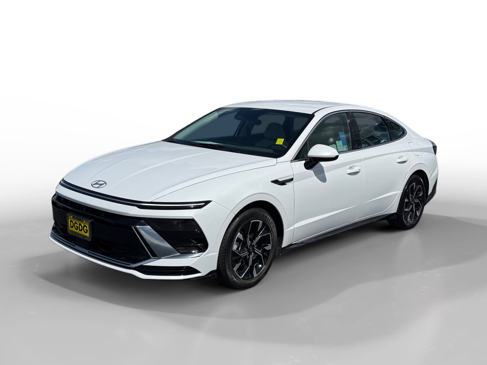 Used 2025 Hyundai Sonata SEL FWD image 1