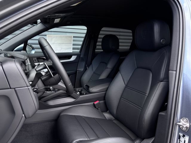 New 2026 Porsche Cayenne S AWD/4WD image 5