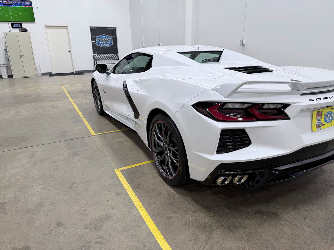 Used 2023 Chevrolet Corvette Stingray Premium Conv w/ Z51 Performance Package RWD image 25