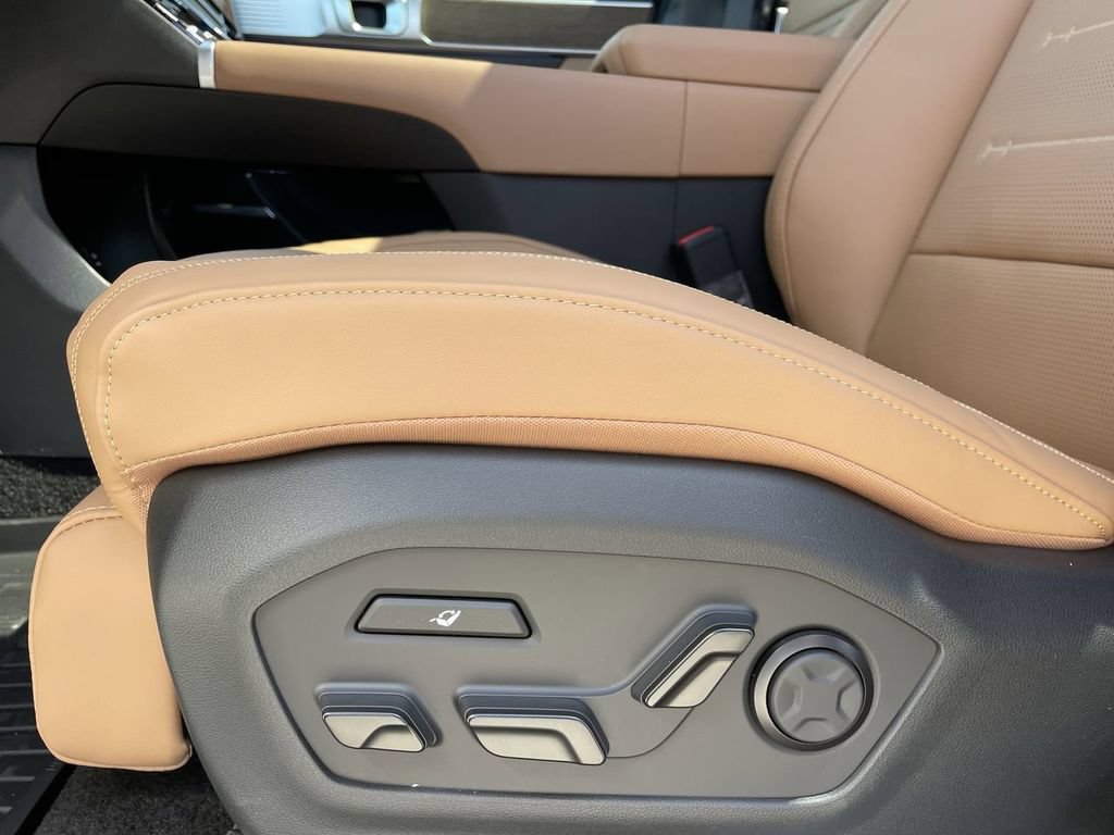 New 2026 Hyundai Santa Fe Calligraphy FWD image 26