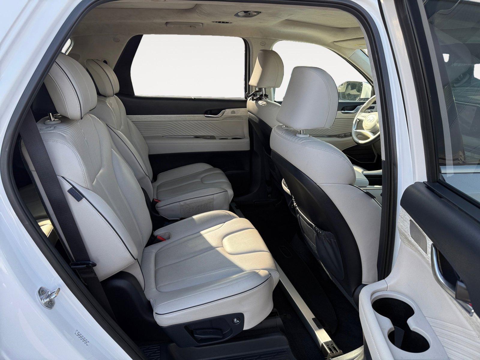 Used 2023 Hyundai Palisade Calligraphy w/ Cargo Package image 18