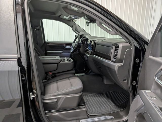 Used 2024 Chevrolet Silverado 1500 LT image 28