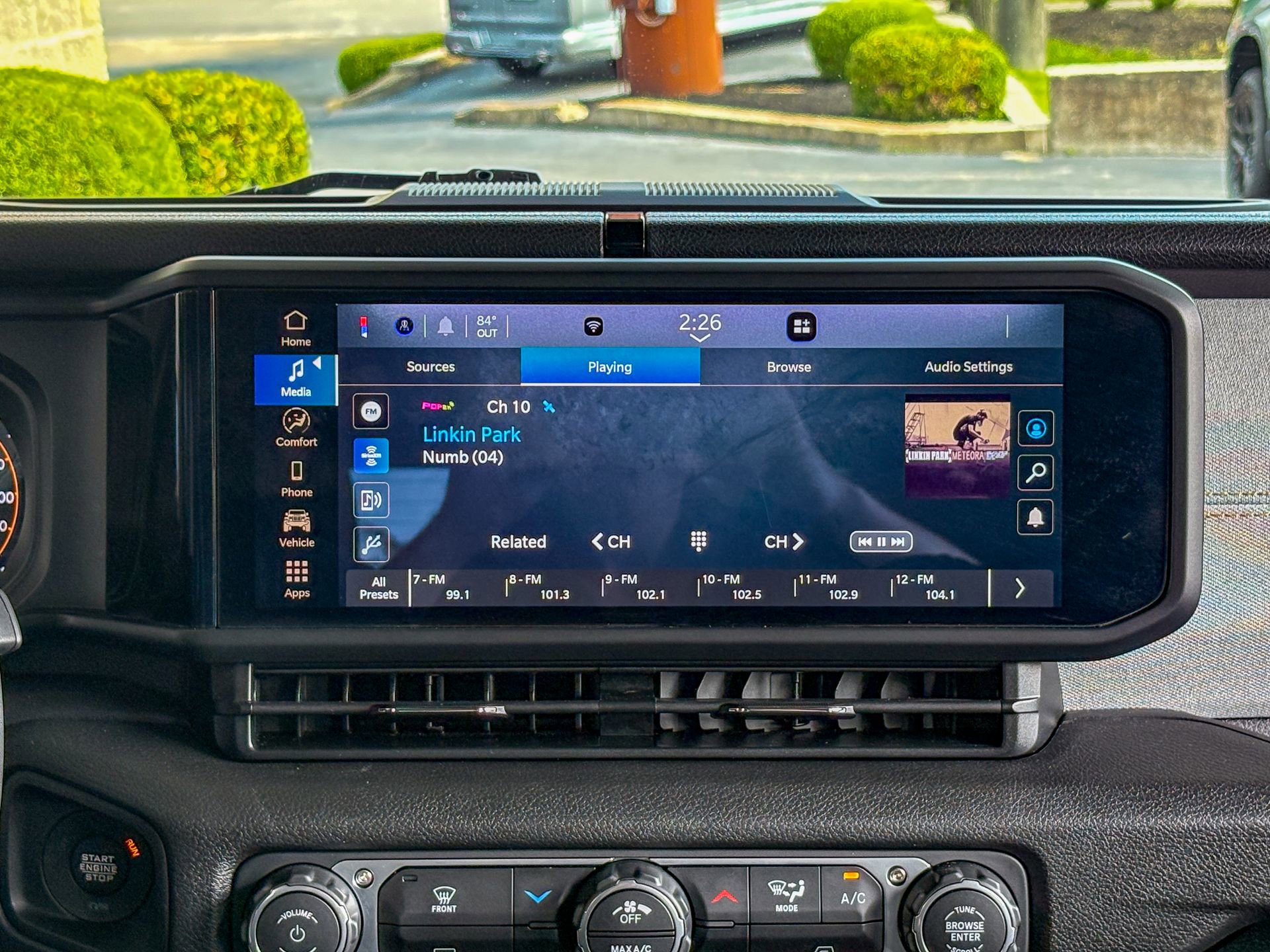 Used 2025 Jeep Wrangler Unlimited Sport AWD/4WD image 31