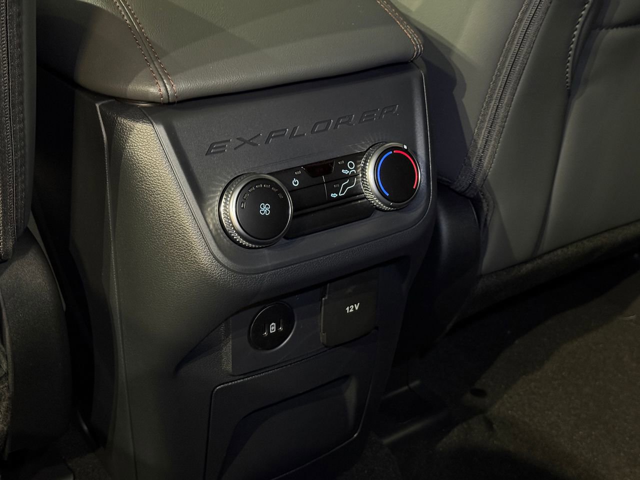 New 2026 Ford Explorer Active w/ Active Comfort Package image 36