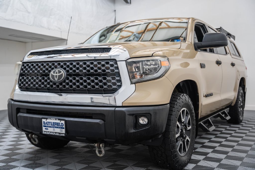 Used 2018 Toyota Tundra SR5 w/ TRD Off Road Package AWD/4WD image 3