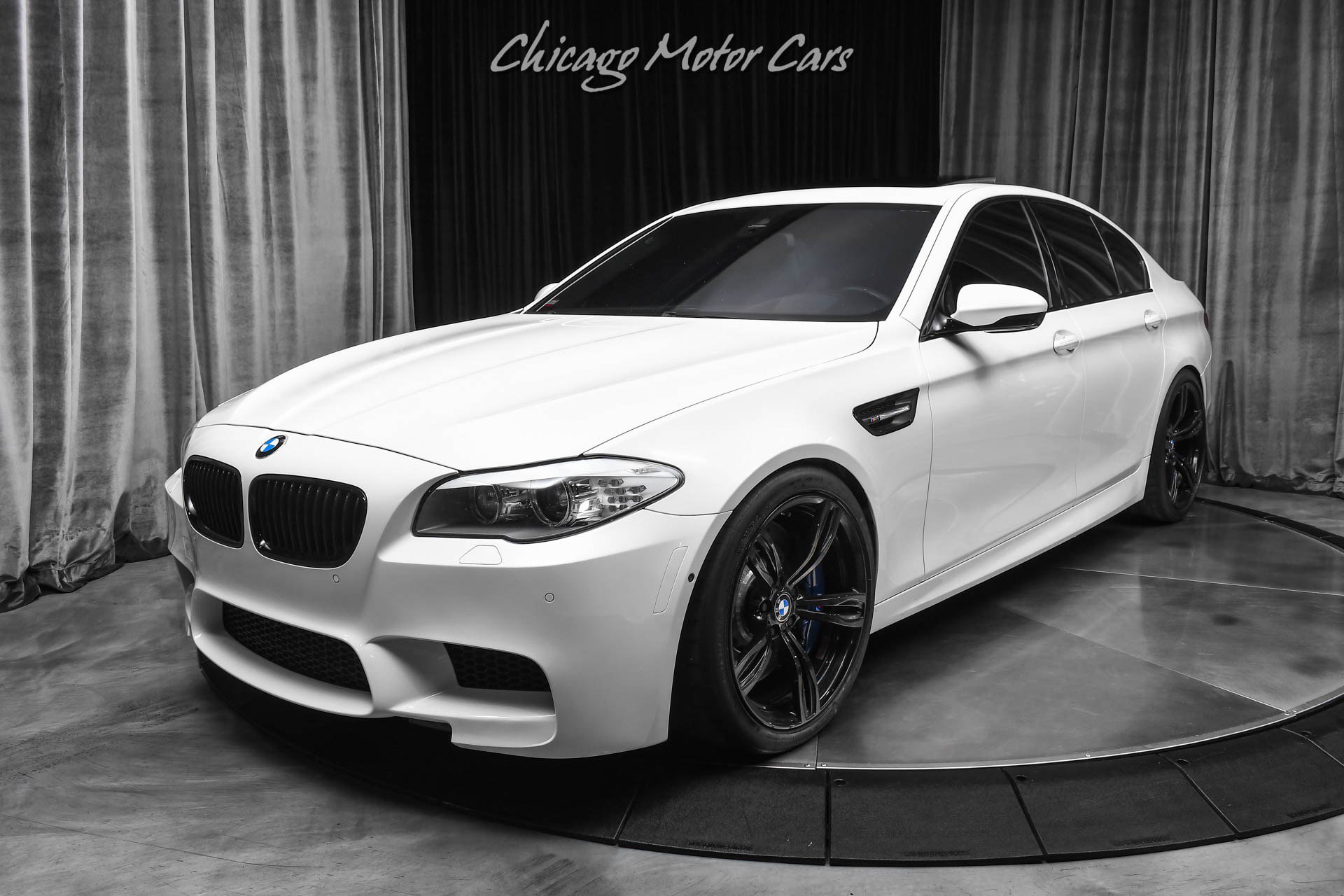 Used 2013 BMW M5 RWD image 39